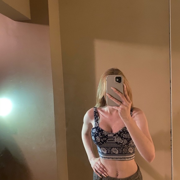 American eagle top - Picture 2 of 2